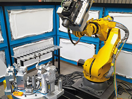 Ce système robotisé réalise l’usinage de pièces complexes avec un coût réduit de 30 %. Une alternative particulièrement compétitive pour les nouveaux marchés en expansion. Source : SAB Robotique