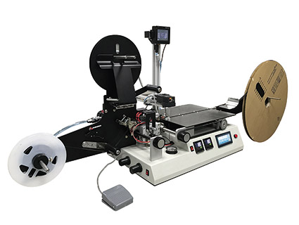 Spécialisée dans le stockage, l’étuvage et la mise en bande de composants C.M.S. (composants montés en surface), CS Electronics s’adresse principalement à l’industrie électronique professionnelle, du semi-conducteur et du composant ou de la carte électronique. Source : CS Electyronics